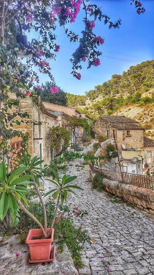 Lilibeth Houses - Charming & Lovely Views Scicli 0*,